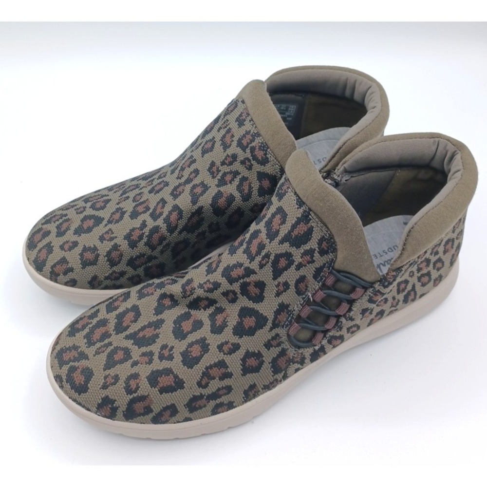 Clarks Womens Adella Pine Olive Black Leopard Ankle Boot Shoes Sneakers Size 8.5